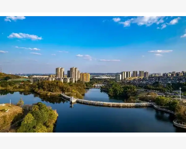 B2B前锋如何精准卡位市场先机_用产品展示页突出工程级解决方案